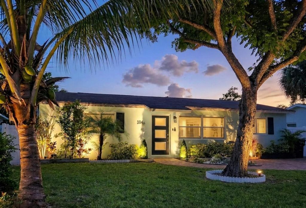 3546 Betty Ann Court E, West Palm Beach, FL 33403 Photo