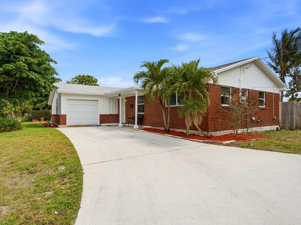 1509 W Road, West Palm Beach, FL 33403