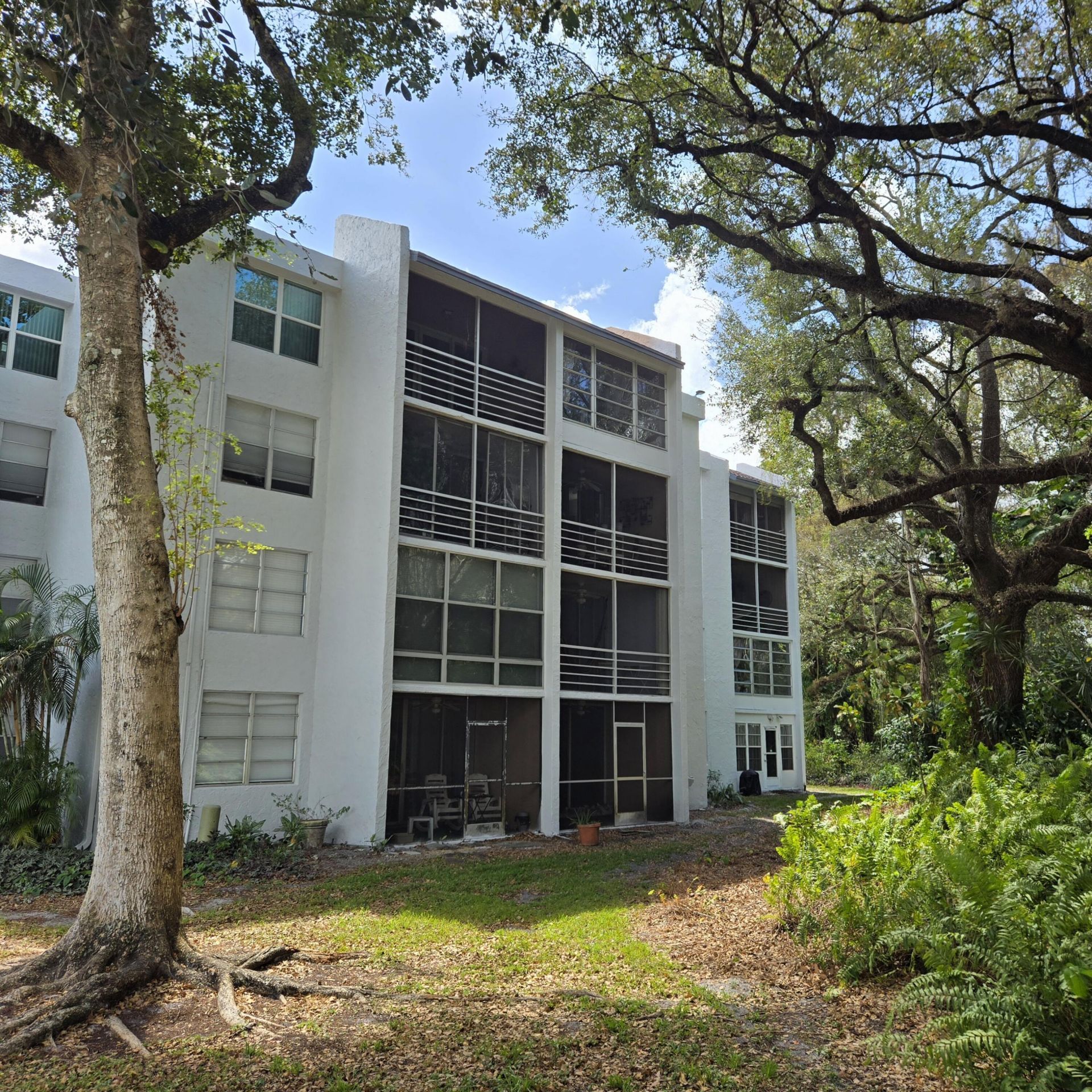 9440 Live Oak Place, Unit 402, Davie, FL 33324 Photo