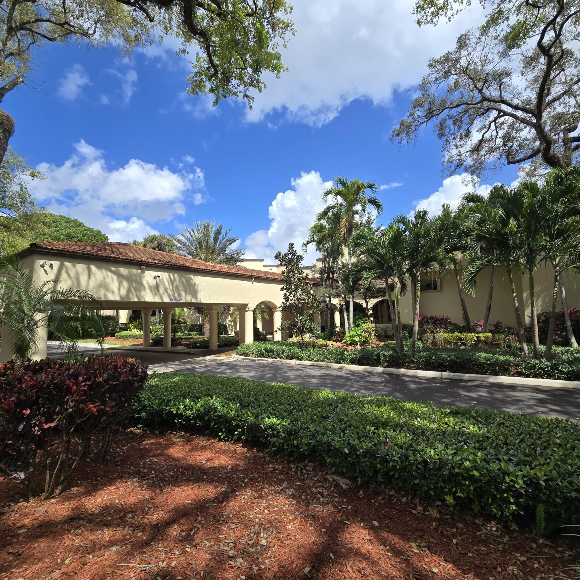 9440 Live Oak Place, Unit 402, Davie, FL 33324 Photo