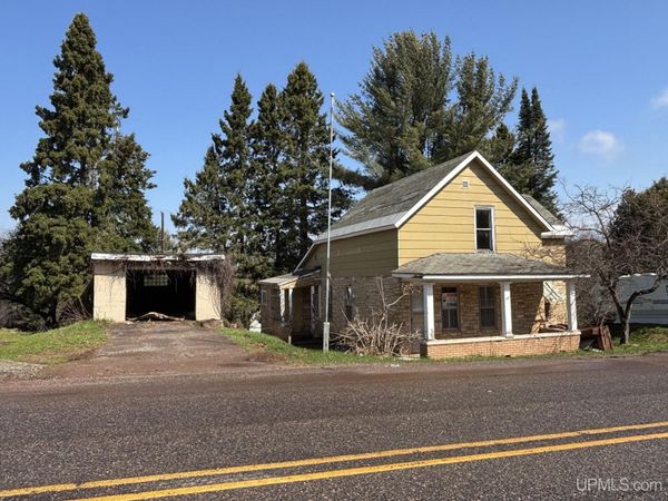 162 Saginaw Street, Ishpeming, MI 49849
