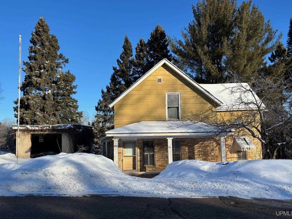 162 Saginaw Street, Ishpeming, MI 49849