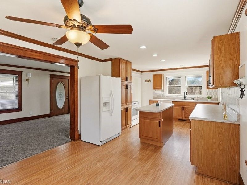 2410 Munroe Falls Avenue , Cuyahoga Falls, OH 44221 Photo 16