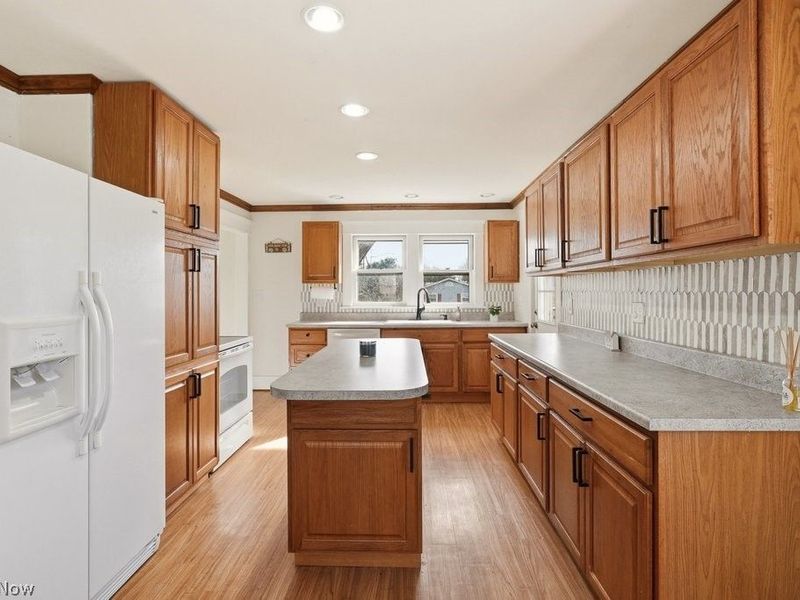 2410 Munroe Falls Avenue , Cuyahoga Falls, OH 44221 Photo 19