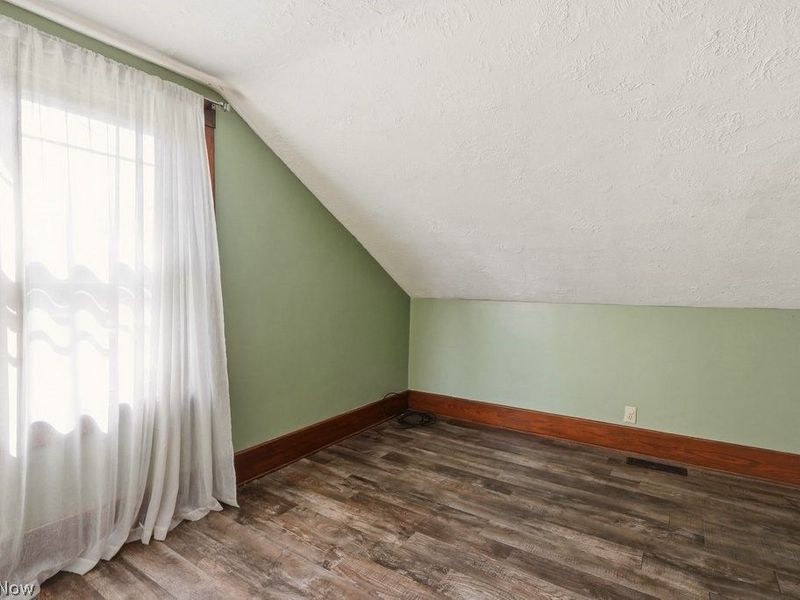 2410 Munroe Falls Avenue , Cuyahoga Falls, OH 44221 Photo 27