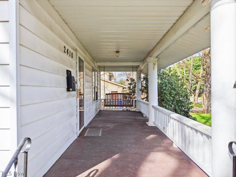 2410 Munroe Falls Avenue , Cuyahoga Falls, OH 44221 Photo 4