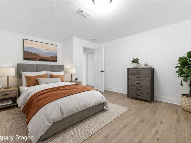 11201 Creek View Way , Columbia Station, OH 44028 Photo 37