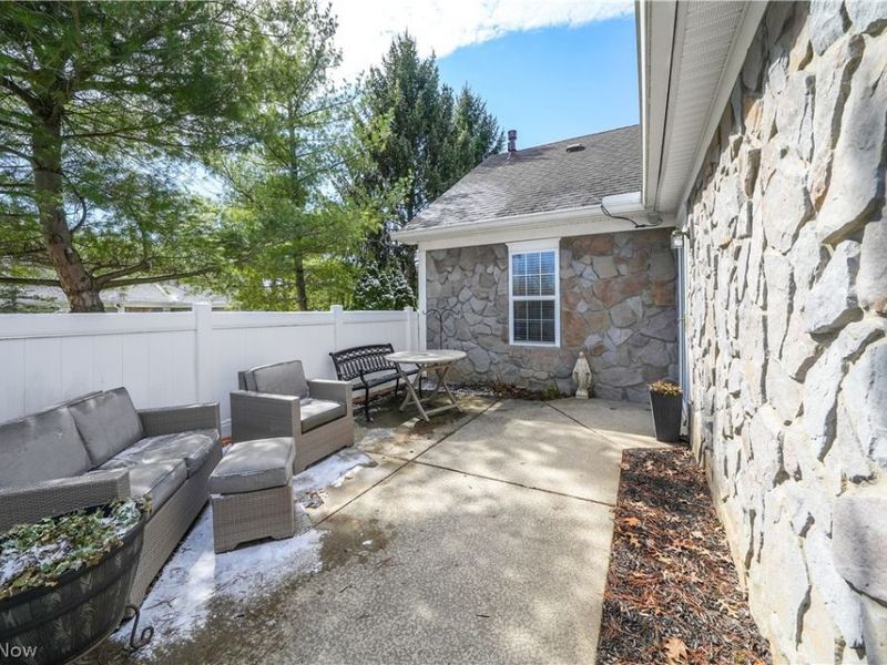 8181 Cyrus Lane, Sagamore Hills, OH 44067 Photo 4