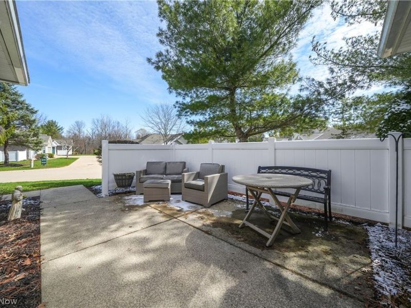 8181 Cyrus Lane, Sagamore Hills, OH 44067 Photo 5