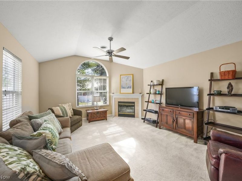 8181 Cyrus Lane , Sagamore Hills, OH 44067 Photo 7