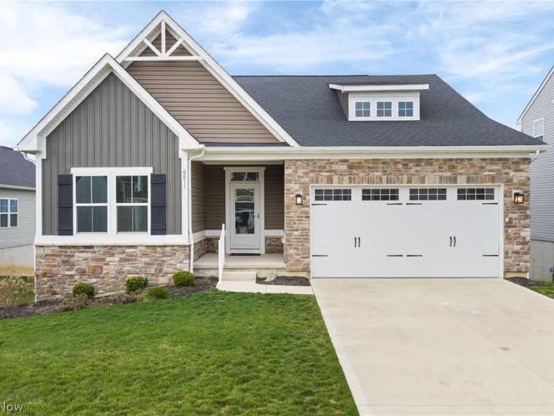 6811 Harrington Court Avenue NE, Canton, OH 44721 Photo 1