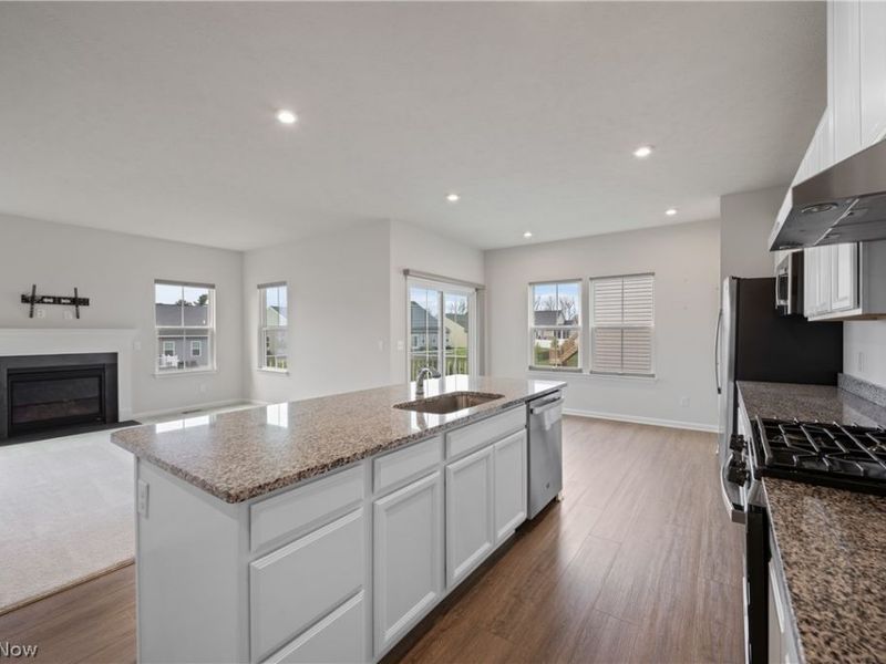 6811 Harrington Court Avenue NE, Canton, OH 44721 Photo 4