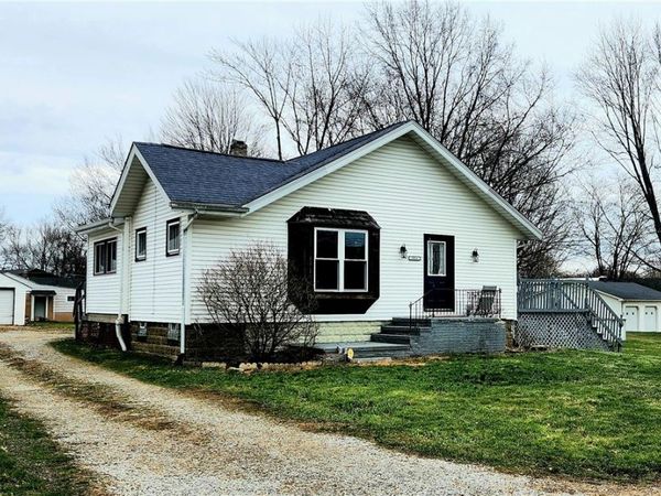 2416 Bakerwood Drive SW, Massillon, OH 44647