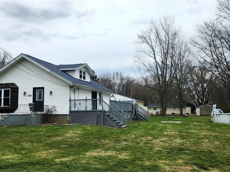 2416 Bakerwood Drive SW, Massillon, OH 44647 Photo 4