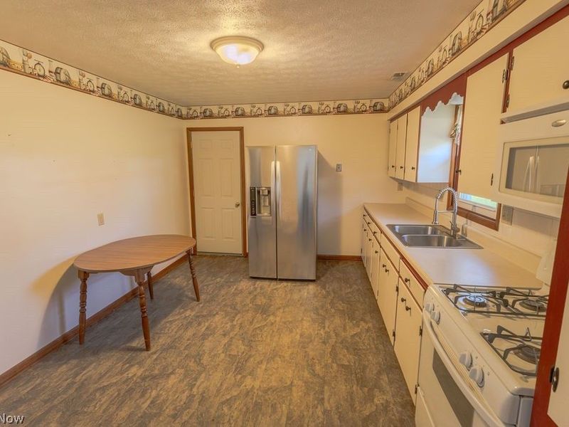 143 Riverview Drive , Marietta, OH 45750 Photo 10