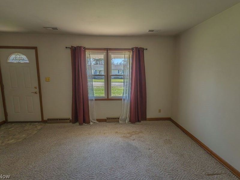 143 Riverview Drive , Marietta, OH 45750 Photo 2