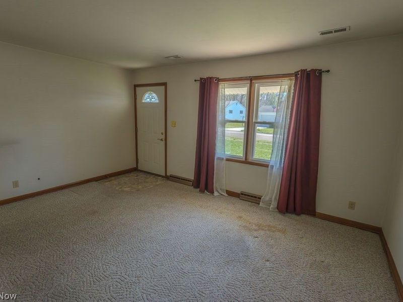 143 Riverview Drive , Marietta, OH 45750 Photo 5