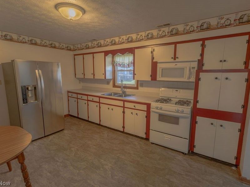 143 Riverview Drive , Marietta, OH 45750 Photo 8