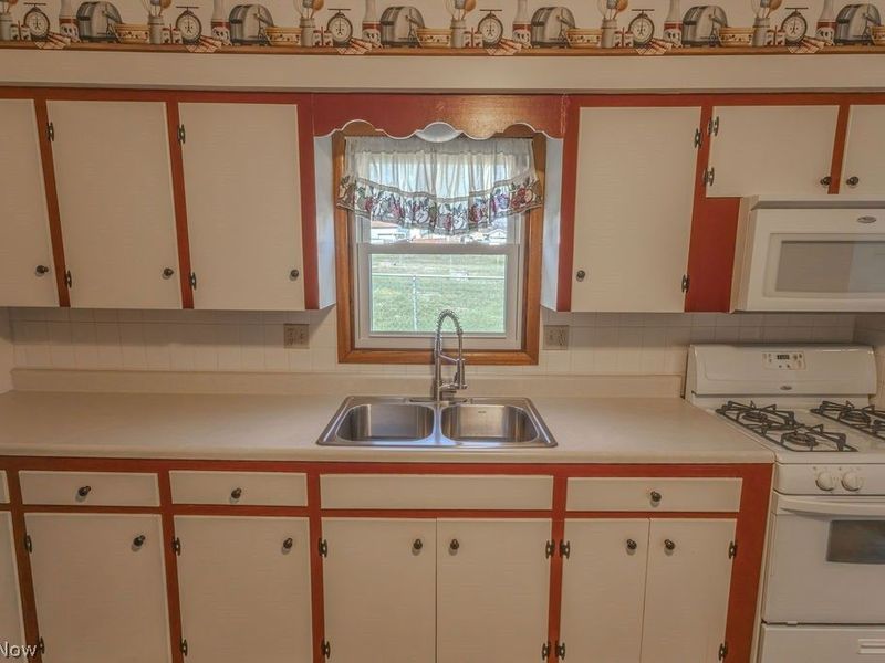 143 Riverview Drive , Marietta, OH 45750 Photo 9