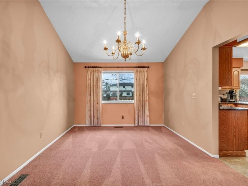 29400 Vita Lane, North Olmsted, OH 44070 Photo 11