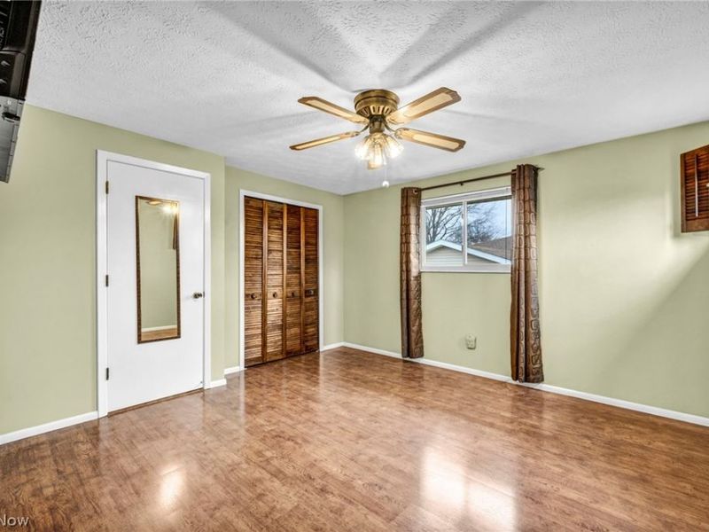 29400 Vita Lane, North Olmsted, OH 44070 Photo 17