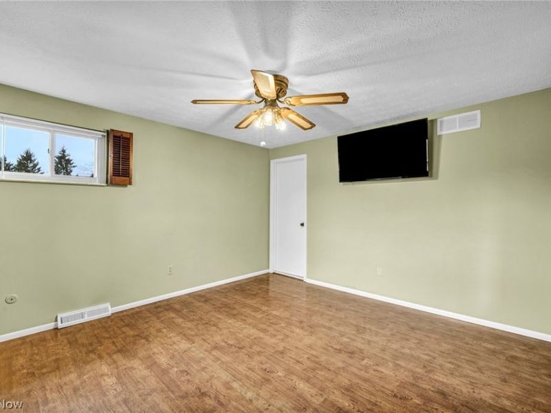 29400 Vita Lane, North Olmsted, OH 44070 Photo 18