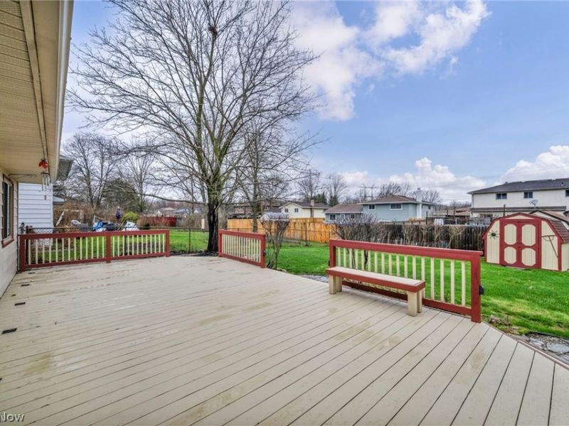 29400 Vita Lane, North Olmsted, OH 44070 Photo 33