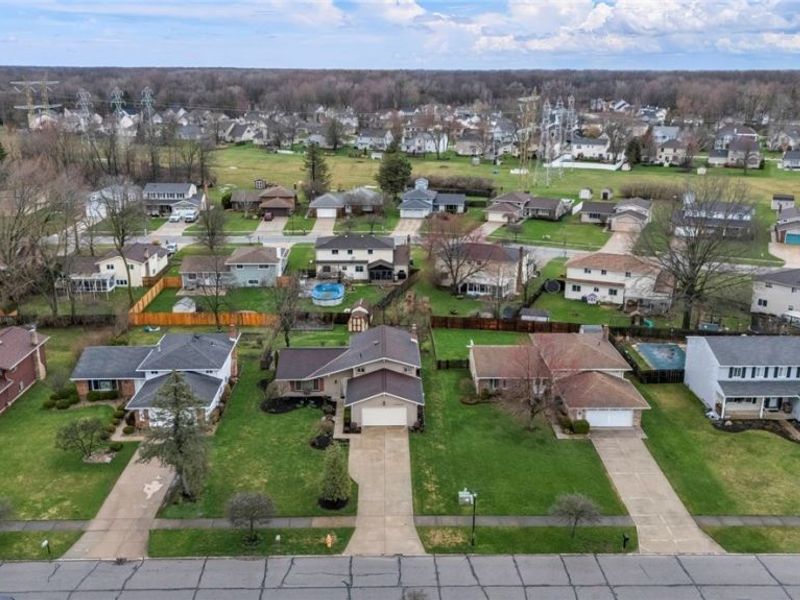 29400 Vita Lane, North Olmsted, OH 44070 Photo 34