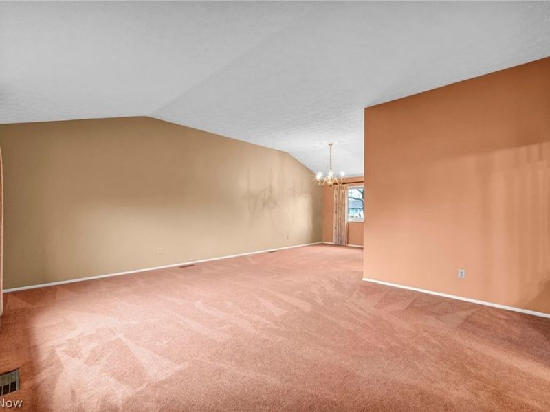 29400 Vita Lane, North Olmsted, OH 44070 Photo 7