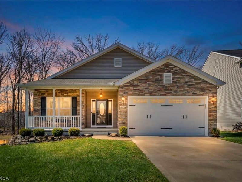 10458 Dogwood Drive, Aurora, OH 44202 Photo 1