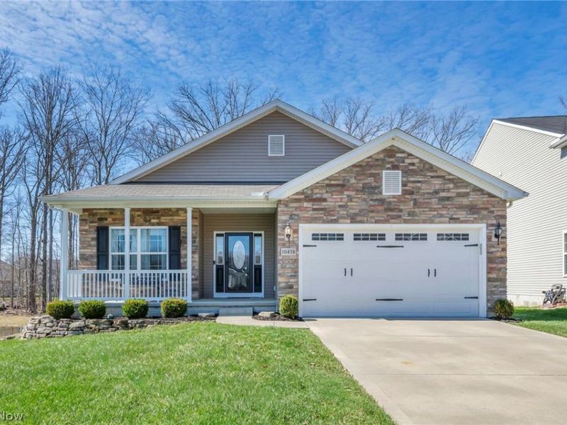 10458 Dogwood Drive, Aurora, OH 44202 Photo 3