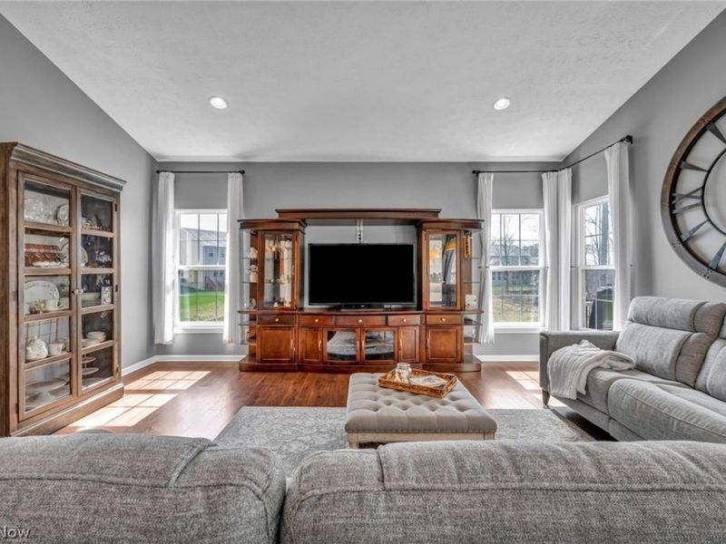 10458 Dogwood Drive, Aurora, OH 44202 Photo 7