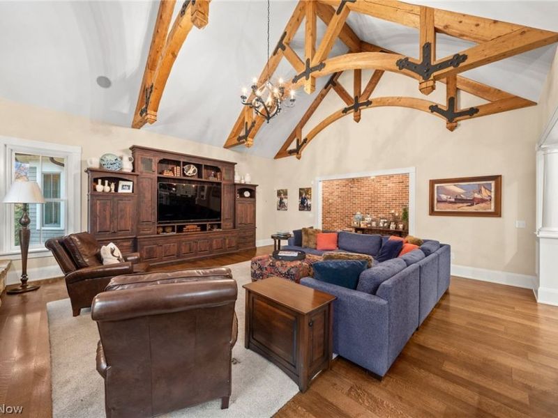 106 W Washington Street , Chagrin Falls, OH 44022 Photo 21