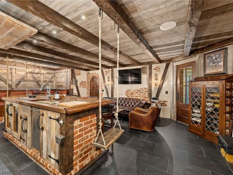 106 W Washington Street , Chagrin Falls, OH 44022 Photo 24