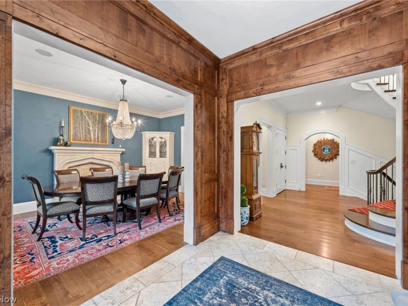 106 W Washington Street , Chagrin Falls, OH 44022 Photo 6