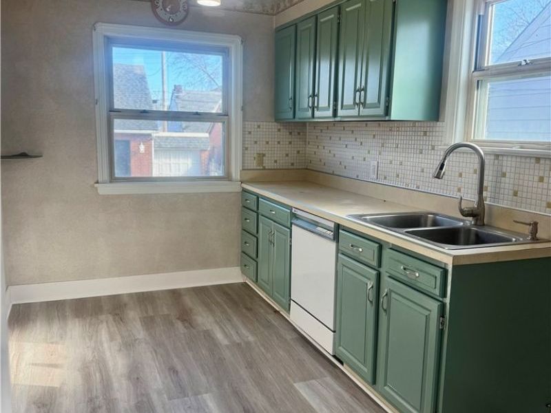 4912 Vandalia Avenue, Cleveland, OH 44144 Photo 2