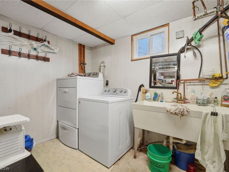 16095 E High Street , Middlefield, OH 44062 Photo 27