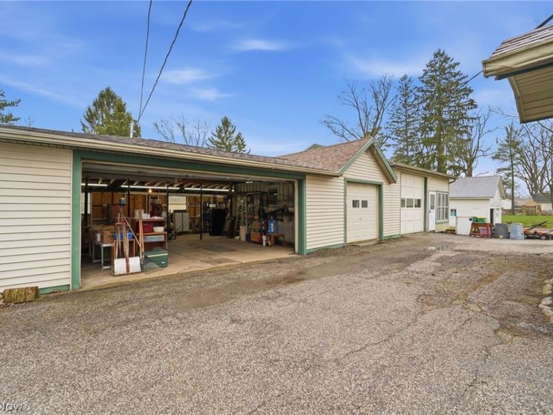 16095 E High Street , Middlefield, OH 44062 Photo 28