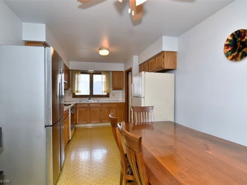 115 E 211th Street, Euclid, OH 44123 Photo 10