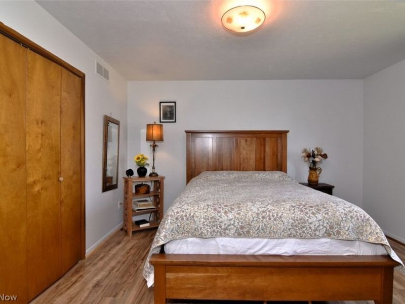 115 E 211th Street, Euclid, OH 44123 Photo 15