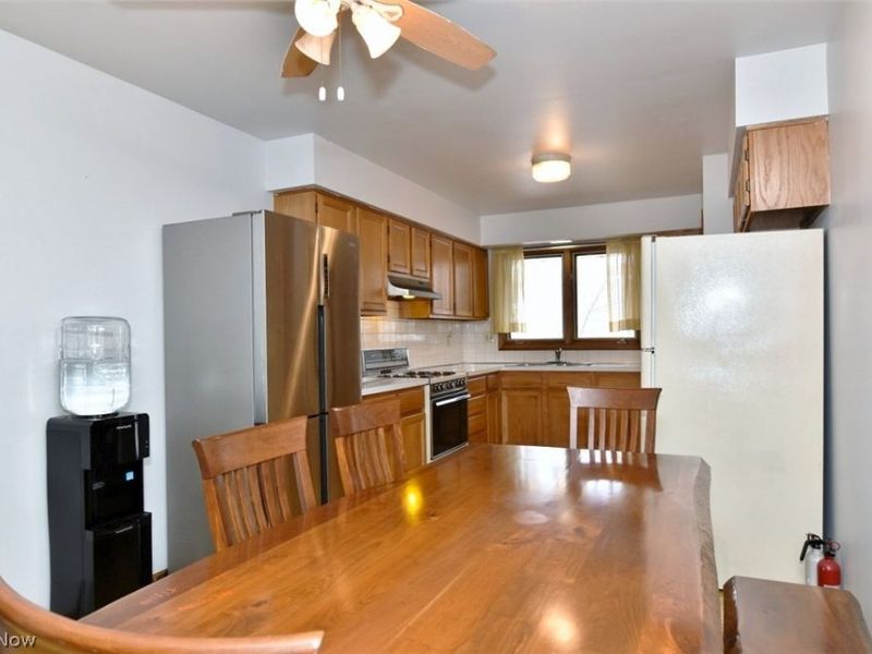 115 E 211th Street, Euclid, OH 44123 Photo 9