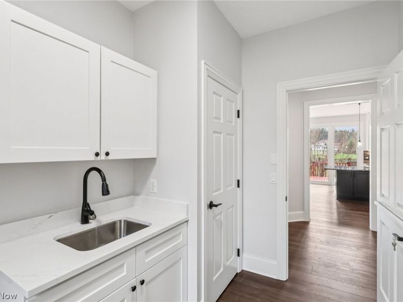 2344 Country Brook Drive, Hinckley, OH 44233 Photo 20