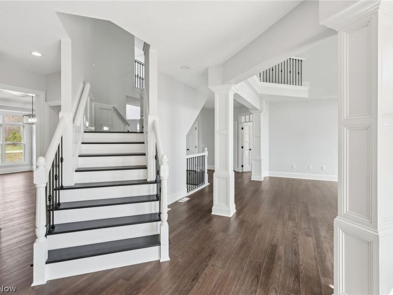 2344 Country Brook Drive, Hinckley, OH 44233 Photo 4