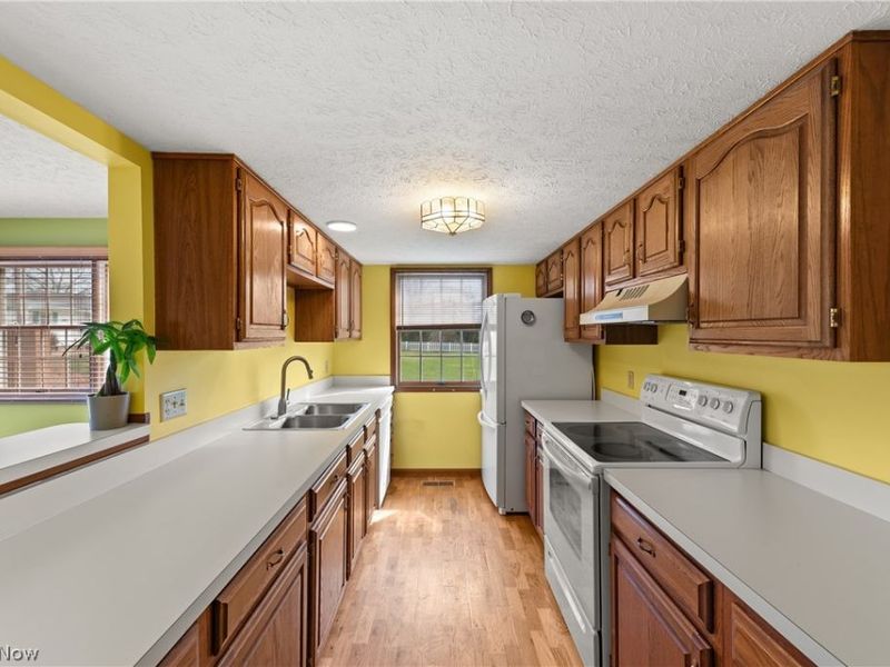 21800 Addington Boulevard, Rocky River, OH 44126 Photo 11