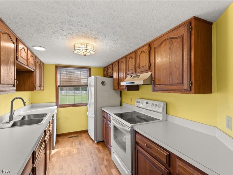 21800 Addington Boulevard, Rocky River, OH 44126 Photo 12