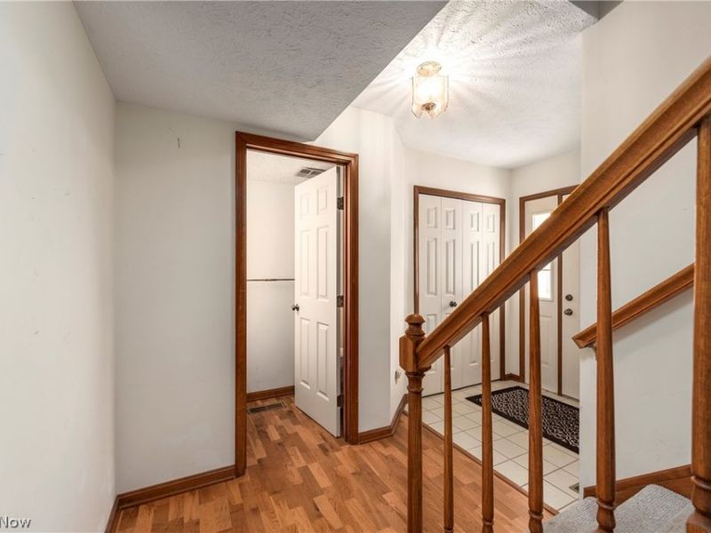 21800 Addington Boulevard, Rocky River, OH 44126 Photo 5