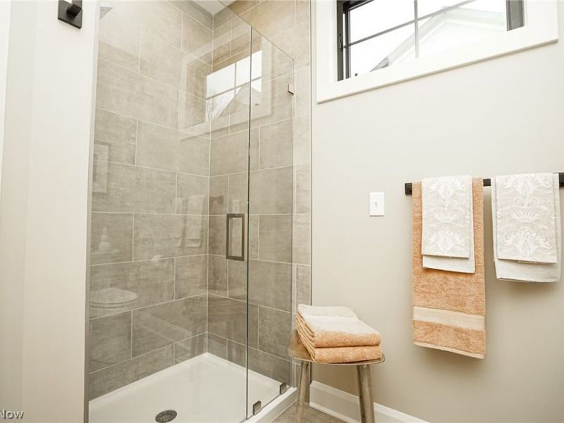 1695 Woodland Circle , Poland, OH 44514 Photo 17