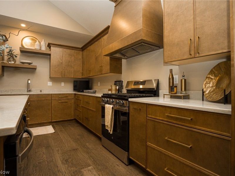 1695 Woodland Circle , Poland, OH 44514 Photo 9