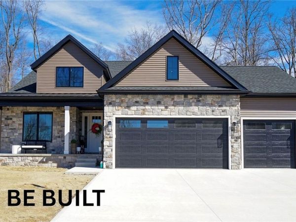 1645 Woodland Circle , Poland, OH 44514