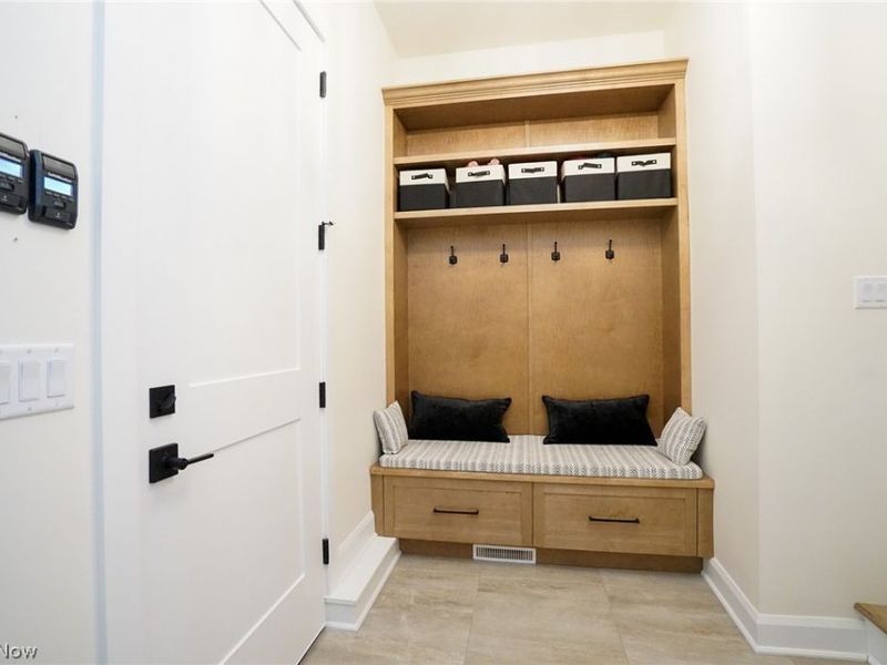 1645 Woodland Circle , Poland, OH 44514 Photo 21